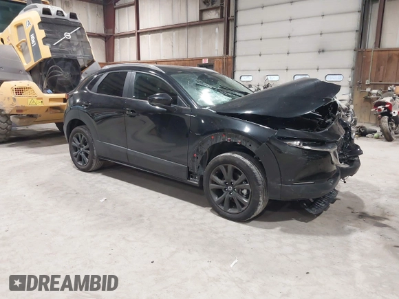 2025 Mazda CX-30 S Select Sport with VIN 3MVDMBBM2SM755621, listed as a IAAI auction lot 41945799 with 2,401 mi miles and . Bid and sale history available at DreamBid. Image 1.