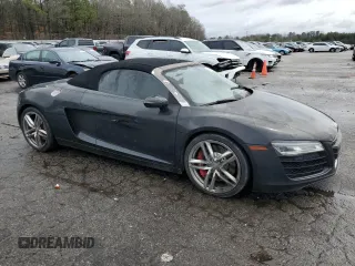 2015 Audi R8 z VIN WUASUAFG6FN000378, wystawiony jako Copart lot #48410715 z przebiegiem 19 192 mil mil oraz Tytuł czysty. Historia ofert i sprzedaży dostępna na DreamBid. Obrazek 4.