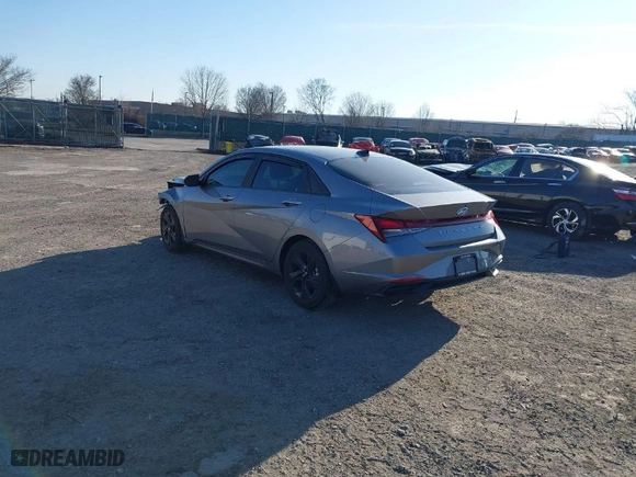 2023 Hyundai Elantra SEL with VIN KMHLM4AG9PU566192, listed as a IAAI auction lot 41763506 with 17,813 mi miles. Bid and sale history available at carsss.com. Image 3.
