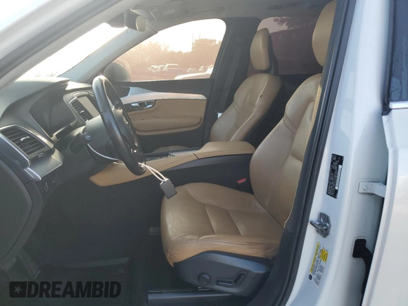 2016 Volvo XC90 Momentum with VIN YV4102XK8G1077711, listed as a Copart auction lot 51456585 with 95,334 mi miles and Clean Title. Bid and sale history available at carsss.com. Image 7.