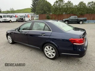 2014 Mercedes-Benz E 350 Luxury with VIN WDDHF8JB3EA885821, listed as a Copart auction lot 60853215 with 163,195 mi miles and Clean title. Bid and sale history available at DreamBid. Image 3.