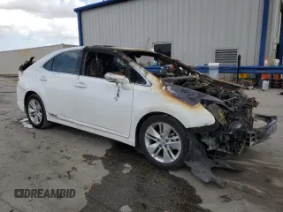 2011 Lexus HS 250h z VIN JTHBB1BA1B2043914, wystawiony jako Copart lot #51455045 z przebiegiem Nie podano mil oraz Nie do naprawy • Non repairable. Historia ofert i sprzedaży dostępna na DreamBid. Obrazek 4.