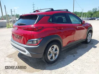 2022 Hyundai Kona SEL with VIN KM8K62AB1NU880382, listed as a IAAI auction lot 41976517 with 30,903 mi miles and . Bid and sale history available at carsss.com. Image 4.