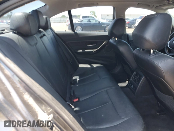 2013 BMW 3 Series 328i xDrive с VIN WBA3B3C52DF542149, выставлен на аукционе Copart как лот 60436945 с пробегом 151 798 миль миль и Списание • Salvage title. История ставок и продаж доступна на DreamBid. Изображение 10.