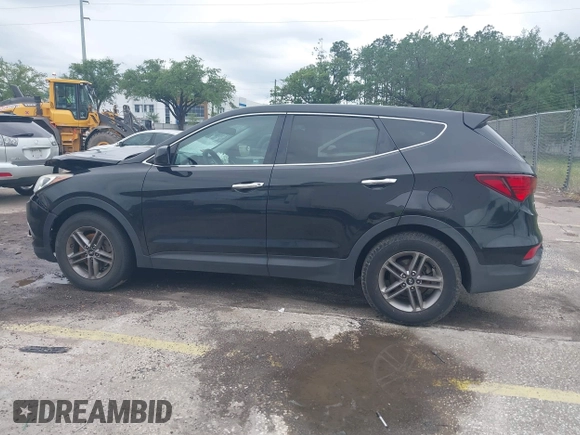 2018 Hyundai Santa Fe 2.4L with VIN 5XYZT3LB5JG539917, listed as a IAAI auction lot 41975300 with 214,562 mi miles and . Bid and sale history available at DreamBid. Image 14.