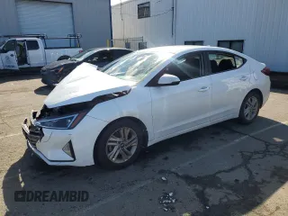 2020 Hyundai Elantra SEL with VIN 5NPD84LFXLH546149, listed as a Copart auction lot 44609215 with 253,028 mi miles and Salvage Title. Bid and sale history available at carsss.com. Image 1.