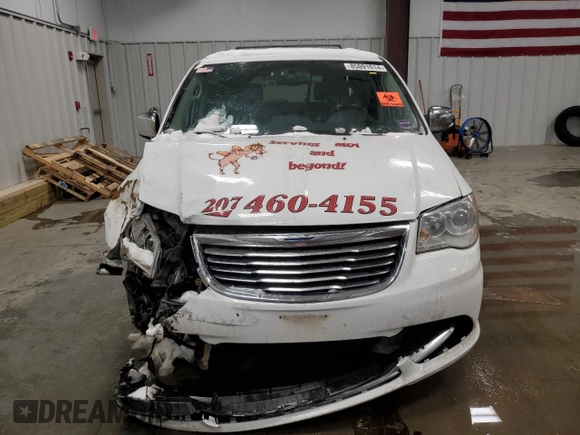 2015 Chrysler Town & Country Limited Platinum with VIN 2C4RC1GG7FR617711, listed as a Copart auction lot 85091014 with 0 mi miles and Salvage Title. Bid and sale history available at carsss.com. Image 5.