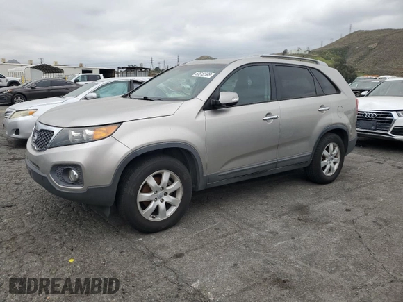 2013 Kia Sorento LX with VIN 5XYKT4A24DG370715, listed as a Copart auction lot 53512595 with 208,550 mi miles and Clean Title. Bid and sale history available at carsss.com. Image 1.