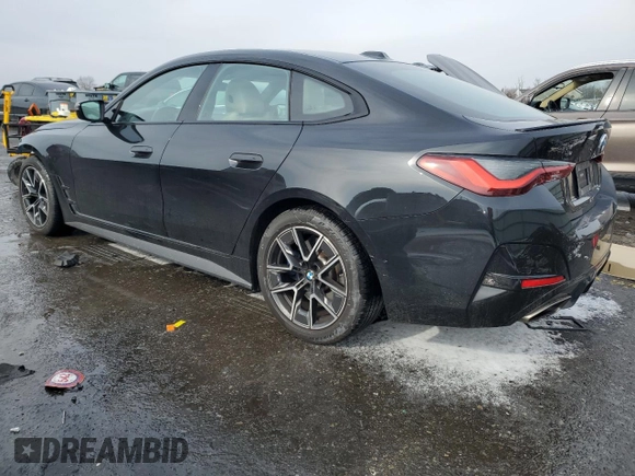 2022 BMW 4 Series M440i xDrive with VIN WBA13AW01NFL97602, listed as a Copart auction lot 43349585 with 46,123 mi miles and Salvage title. Bid and sale history available at DreamBid. Image 2.