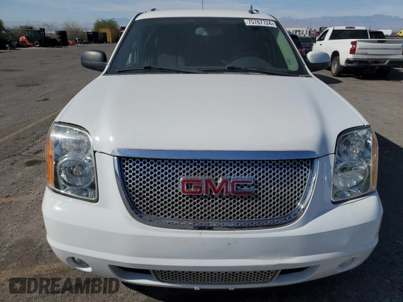 2011 GMC Yukon XL SLE with VIN 1GKS1HE08BR208949, listed as a Copart auction lot 75767724 with 164,181 mi miles and Salvage Title. Bid and sale history available at carsss.com. Image 5.