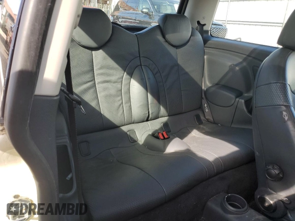 2004 MINI Hardtop with VIN WMWRC33424TJ53673, listed as a Copart auction lot 47310755 with Not Provided miles and Clean Title. Bid and sale history available at DreamBid. Image 10.