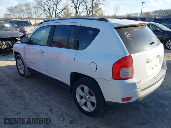 2011 Jeep Compass Latitude with VIN 1J4NT1FB9BD252816, listed as a IAAI auction lot 41455054 with 153,656 mi miles. Bid and sale history available at carsss.com. Image 3.