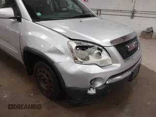 2011 GMC Acadia SLT1 with VIN 1GKKVRED3BJ411906, listed as a IAAI auction lot 41139873 with 197,267 mi miles. Bid and sale history available at carsss.com. Image 20.