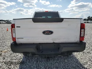2017 Ford F-250 Lariat z VIN 1FT7W2BT4HEE27096, wystawiony jako Copart lot #58012465 z przebiegiem 185 512 mil mil oraz Tytuł czysty. Historia ofert i sprzedaży dostępna na DreamBid. Obrazek 6.