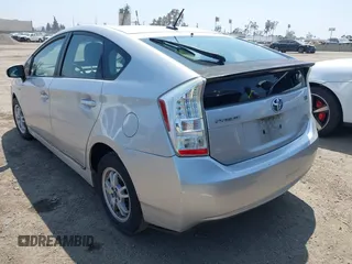 2011 Toyota Prius I z VIN JTDKN3DU6B1375252, wystawiony jako IAAI lot #42180634 z przebiegiem 132 325 mil mil oraz . Historia ofert i sprzedaży dostępna na DreamBid. Obrazek 3.