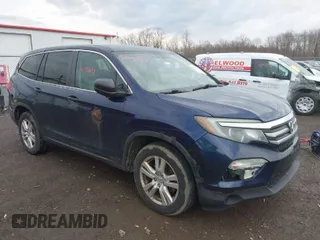 2016 Honda Pilot LX with VIN 5FNYF6H13GB061503, listed as a IAAI auction lot 42096651 with 226,785 mi miles. Bid and sale history available at carsss.com. Image 1.
