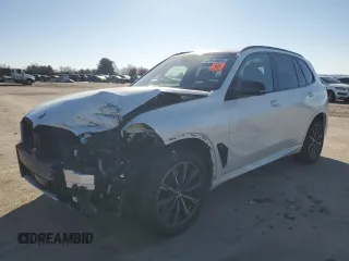 2024 BMW X5 M60i with VIN 5UX33EU00R9S83227, listed as a Copart auction lot 42813985 with 0 mi miles and Salvage Title. Bid and sale history available at carsss.com. Image 1.