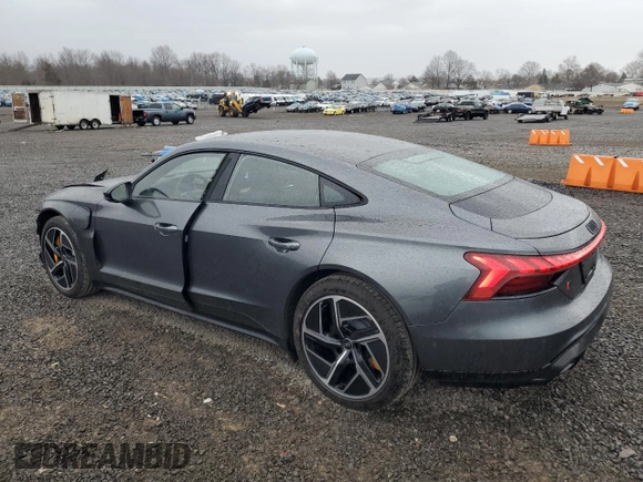 2024 Audi RS e-tron GT z VIN WAUBHBFWXR7901726, wystawiony jako Copart lot #47284335 z przebiegiem 5068 mil mil oraz Szkody całkowita. Historia ofert i sprzedaży dostępna na DreamBid. Obrazek 2.