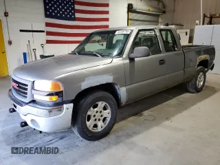 2006 GMC Sierra 1500 Work Truck z VIN 2GTEK19V561322294, wystawiony jako Copart lot #52258795 z przebiegiem 169 601 mil mil oraz Czysty tytuł • Clean title. Historia ofert i sprzedaży dostępna na DreamBid. Obrazek 1.