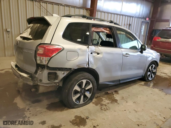 2018 Subaru Forester Premium with VIN JF2SJAEC0JH499739, listed as a Copart auction lot 43913335 with 136,079 mi miles and Non Repairable. Bid and sale history available at carsss.com. Image 3.