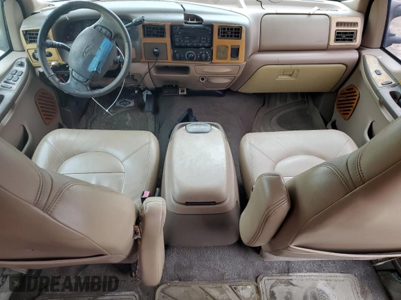 1999 Ford F-350 XL z VIN 1FTWW32F1XEA00890, wystawiony jako Copart lot #81316284 z przebiegiem 221 920 mil mil oraz Nie do naprawy • Non repairable. Historia ofert i sprzedaży dostępna na DreamBid. Obrazek 8.