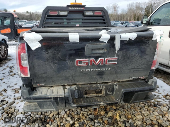 2022 GMC Canyon 4WD AT4 w/Leather with VIN 1GTG6FENXN1294450, listed as a Copart auction lot 80999634 with 0 mi miles and Salvage Title. Bid and sale history available at carsss.com. Image 6.
