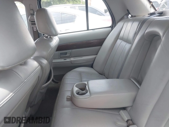 2003 Mercury Grand Marquis LS Premium с VIN 2MEFM75W63X623647, выставлен на аукционе IAAI как лот 42236920 с пробегом 162 354 миль миль и . История ставок и продаж доступна на DreamBid. Изображение 8.