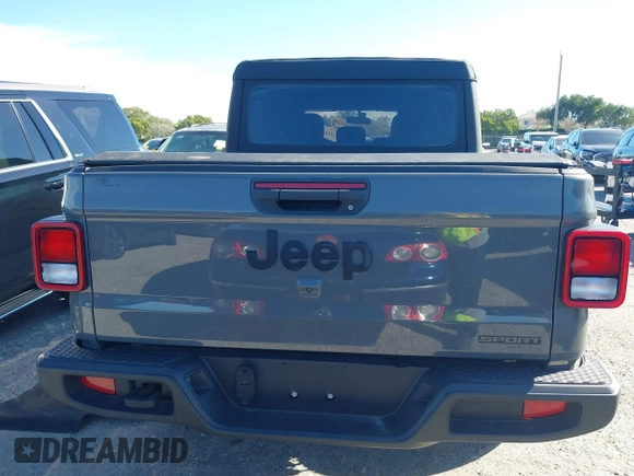 2021 Jeep Gladiator Willys with VIN 1C6HJTAG4ML517715, listed as a IAAI auction lot 41436634 with 21,187 mi miles and . Bid and sale history available at DreamBid. Image 16.