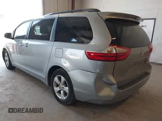 2015 Toyota Sienna LE AAS with VIN 5TDKK3DC2FS643769, listed as a IAAI auction lot 42473037 with 195,211 mi miles and . Bid and sale history available at DreamBid. Image 3.