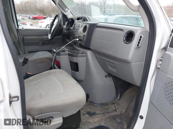 2014 Ford Econoline Cargo Commercial with VIN 1FTNS1EW3EDA83975, listed as a IAAI auction lot 41503491 with 279,018 mi miles. Bid and sale history available at carsss.com. Image 5.