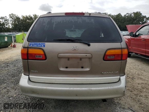 1999 Toyota Sienna LE with VIN 4T3ZF13C9XU167304, listed as a Copart auction lot 81339034 with 173,504 mi miles and Non Repairable. Bid and sale history available at carsss.com. Image 6.
