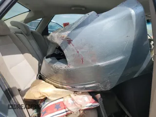 2005 Ford Five Hundred SEL z VIN 1FAFP24125G146179, wystawiony jako Copart lot #50918475 z przebiegiem 159 745 mil mil oraz Szkoda całkowita • Salvage title. Historia ofert i sprzedaży dostępna na DreamBid. Obrazek 11.