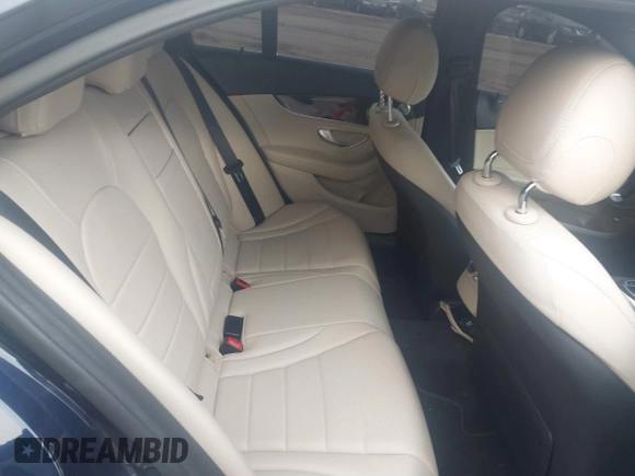 2018 Mercedes-Benz C 300 with VIN 55SWF4KB3JU246606, listed as a IAAI auction lot 41844444 with 39,687 mi miles and . Bid and sale history available at carsss.com. Image 8.