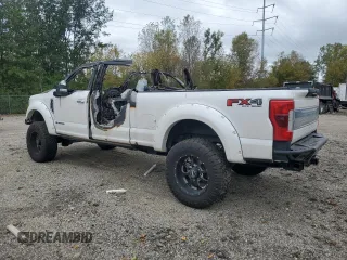 2018 Ford F-350 XL z VIN 1FT8W3BT1JEB07119, wystawiony jako Copart lot #74050494 z przebiegiem Nie podano mil oraz Nie do naprawy • Non repairable. Historia ofert i sprzedaży dostępna na DreamBid. Obrazek 2.
