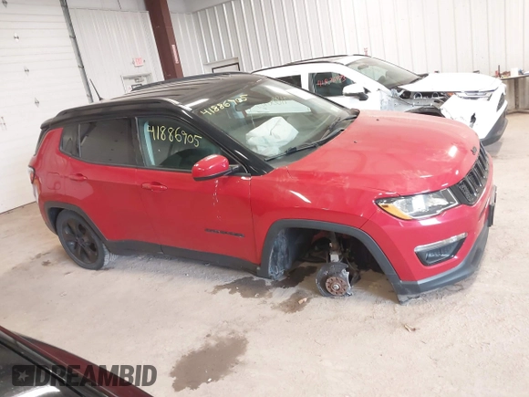 2018 Jeep Compass Altitude with VIN 3C4NJDBB9JT304330, listed as a IAAI auction lot 41886905 with 45,700 mi miles and . Bid and sale history available at carsss.com. Image 13.