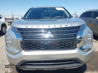 2022 Mitsubishi Outlander ES z VIN JA4J3TA81NZ015802, wystawiony jako IAAI lot #42278112 z przebiegiem Nie podano mil oraz . Historia ofert i sprzedaży dostępna na DreamBid. Obrazek 11.