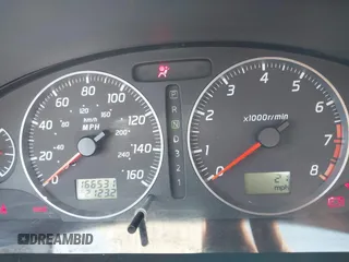 2003 Nissan Maxima GLE z VIN JN1DA31A23T427063, wystawiony jako IAAI lot #42450037 z przebiegiem 166 531 mil mil oraz . Historia ofert i sprzedaży dostępna na DreamBid. Obrazek 7.