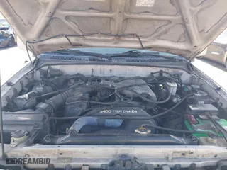 1997 Toyota 4Runner Limited with VIN JT3GN87R3V0043679, listed as a IAAI auction lot 42043029 with 296,834 mi miles. Bid and sale history available at carsss.com. Image 10.