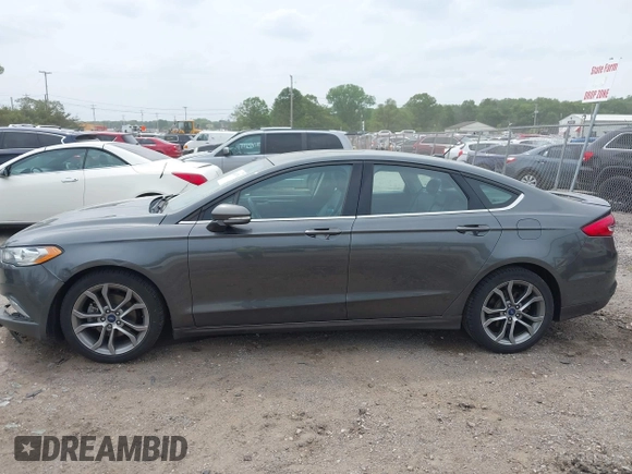 2017 Ford Fusion SE с VIN 3FA6P0HD5HR340260, выставлен на аукционе IAAI как лот 42401756 с пробегом 159 381 миль миль и . История ставок и продаж доступна на DreamBid. Изображение 14.