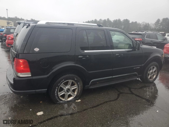 2003 Lincoln Aviator Premium with VIN 5LMEU78H33ZJ35186, listed as a Copart auction lot 83209354 with 300,698 mi miles and Salvage Title. Bid and sale history available at carsss.com. Image 3.