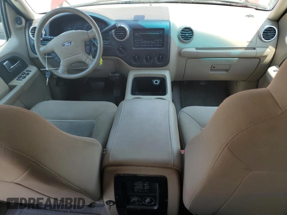 2004 Ford Expedition Special Service with VIN 1FMPU16L44LA56856, listed as a Copart auction lot 64661745 with 237,909 mi miles and Clean title. Bid and sale history available at DreamBid. Image 8.