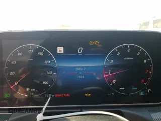 2024 Mercedes-Benz CLE 300 z VIN W1KMJ4HB9RF024261, wystawiony jako Copart lot #87213354 z przebiegiem 2104 mil mil oraz Szkody całkowita. Historia ofert i sprzedaży dostępna na DreamBid. Obrazek 9.