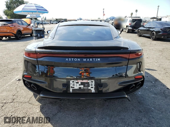 2020 Aston Martin DBS Superleggera z VIN SCFRMHAV7LGR02212, wystawiony jako Copart lot #74386264 z przebiegiem Nie podano mil oraz Szkody całkowita. Historia ofert i sprzedaży dostępna na DreamBid. Obrazek 6.