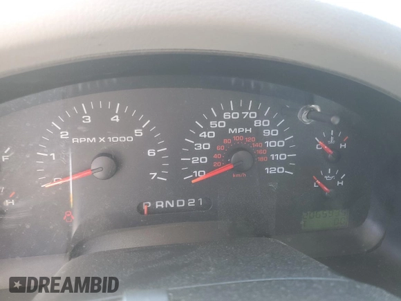 2007 Ford F-150 STX with VIN 1FTRX12W37NA05703, listed as a Copart auction lot 51927885 with 206,593 mi miles and Salvage Title. Bid and sale history available at DreamBid. Image 9.