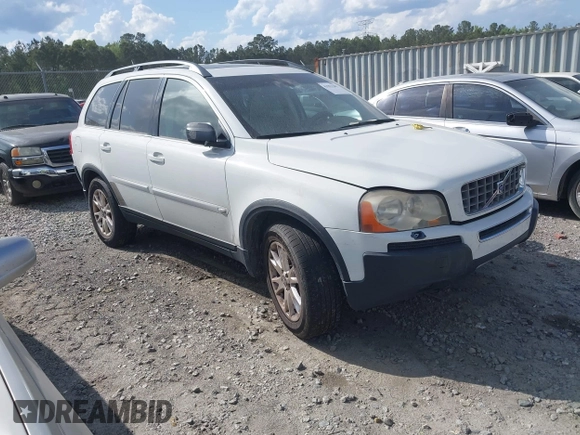 2005 Volvo XC90 with VIN YV1CZ852151197686, listed as a IAAI auction lot 41993202 with 1 mi miles. Bid and sale history available at carsss.com. Image 1.