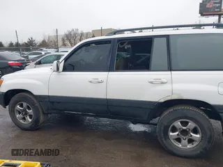 2002 Toyota Land Cruiser with VIN JTEHT05J822023282, listed as a IAAI auction lot 41474924 with 261,331 mi miles. Bid and sale history available at carsss.com. Image 14.