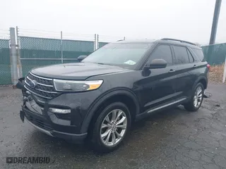 2021 Ford Explorer XLT with VIN 1FMSK8DH5MGC51378, listed as a IAAI auction lot 41109555 with 56,460 mi miles. Bid and sale history available at carsss.com. Image 18.