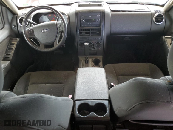 2009 Ford Explorer Sport Trac XLT z VIN 1FMEU51E39UA32542, wystawiony jako Copart lot #72345594 z przebiegiem 149 035 mil mil oraz Szkoda całkowita • Salvage title. Historia ofert i sprzedaży dostępna na DreamBid. Obrazek 8.
