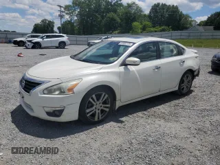 2013 Nissan Altima SV with VIN 1N4BL3AP4DC132914, listed as a Copart auction lot 55984135 with 218,625 mi miles and Salvage title. Bid and sale history available at DreamBid. Image 1.