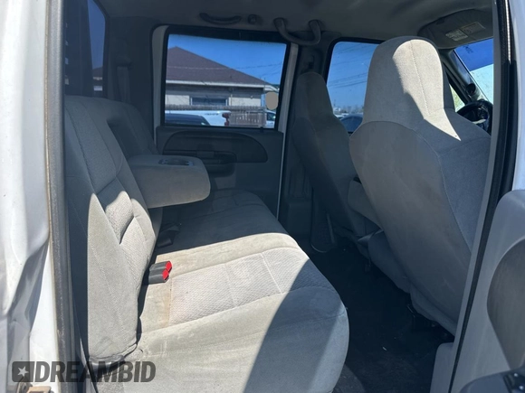 2003 Ford F-350 with VIN 1FDWW37P93EC03534, listed as a Copart auction lot 50217135 with 123,606 mi miles and Clean title. Bid and sale history available at DreamBid. Image 6.